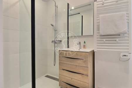 Bagno Mansardato arredato - 25m²  - Montorgueil - Parigi