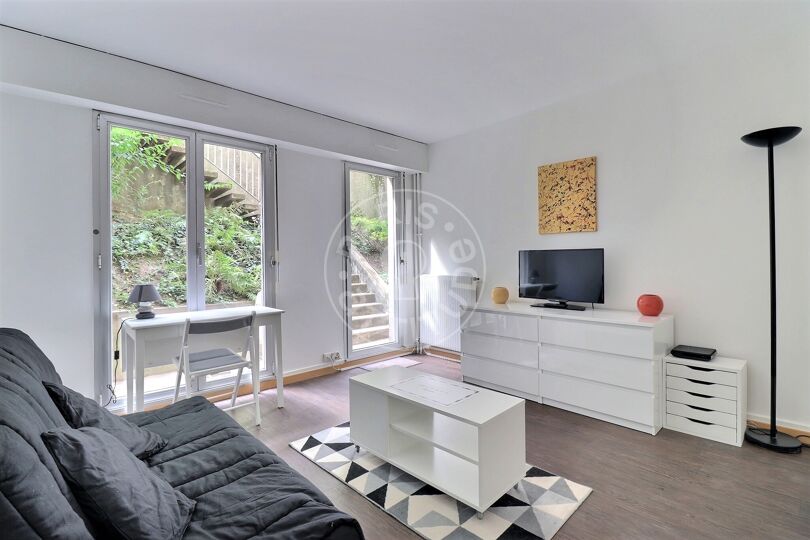 Quitinete mobiliado - Paris 75018 - 14849