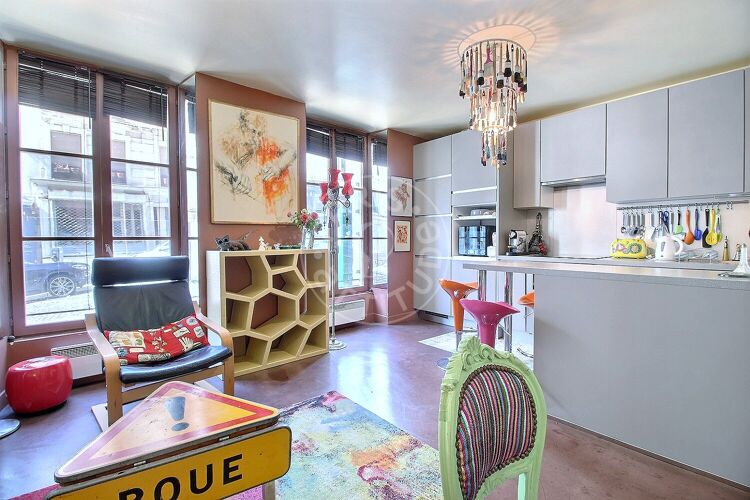 Salotto - 1 locale arredato - Parigi 75018 - 14851