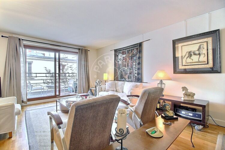 Living room - Furnished 3 bedrooms - Paris 75011 - 14859
