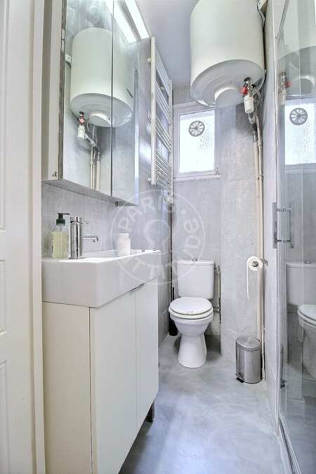 Casa de banho Apartamento mobilado - 38m²  - 1 quarto - Marx Dormoy - Paris