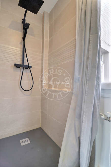 Casa de banho Quitinete mobilado - 15m² - Marx Dormoy - Paris