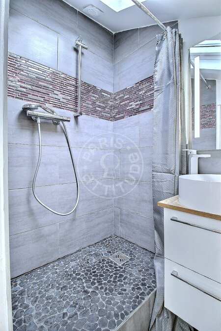 Casa de banho Apartamento mobilado - 20m²  - 1 quarto - Porte/Quai d'Ivry - Paris