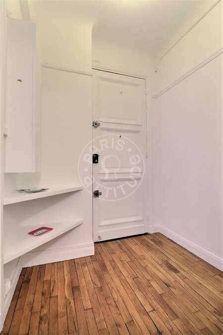 Entrada Quitinete mobilado - 35m²  - Montmartre / Place des Abbesses - Paris