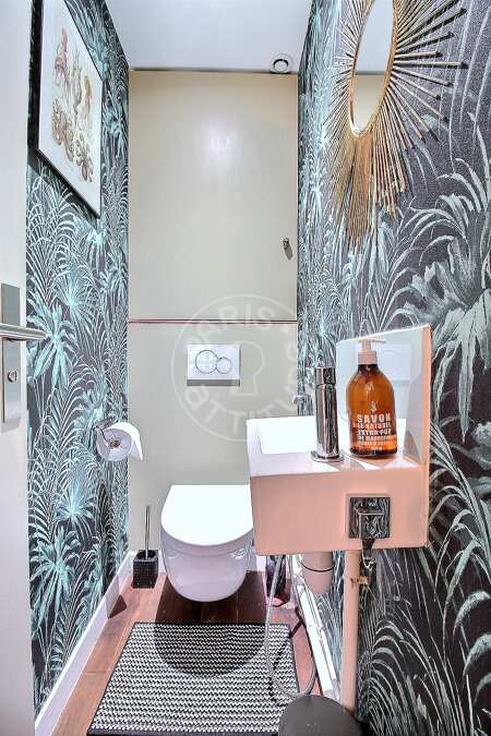 Toilet Furnished apartment - 51m²  - 1 bedroom - Montorgueil - Paris