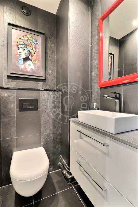 Toilet Furnished apartment - 98m²  - 2 bedrooms - Centre George Pompidou - Paris