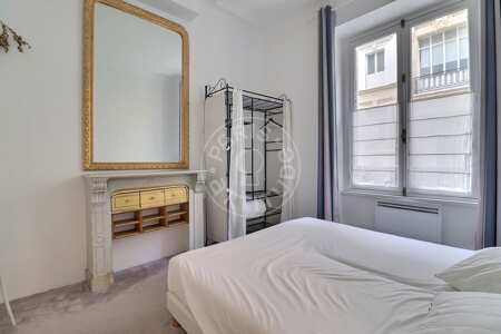 Dormitorio Piso amueblado - 70m²  - 2 dormitorios - Saint-Lazare - París