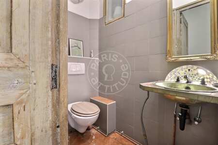 Inodoro Piso amueblado - 70m²  - 2 dormitorios - Saint-Lazare - París