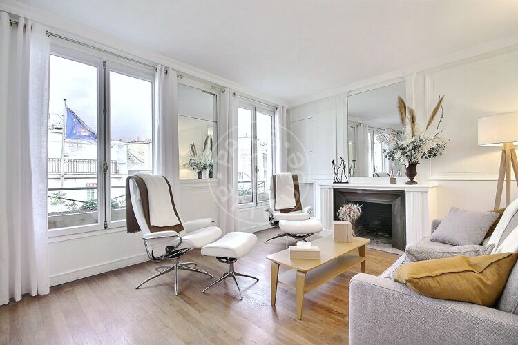 Living room - Furnished 1 bedroom - Paris 75008 - 14942