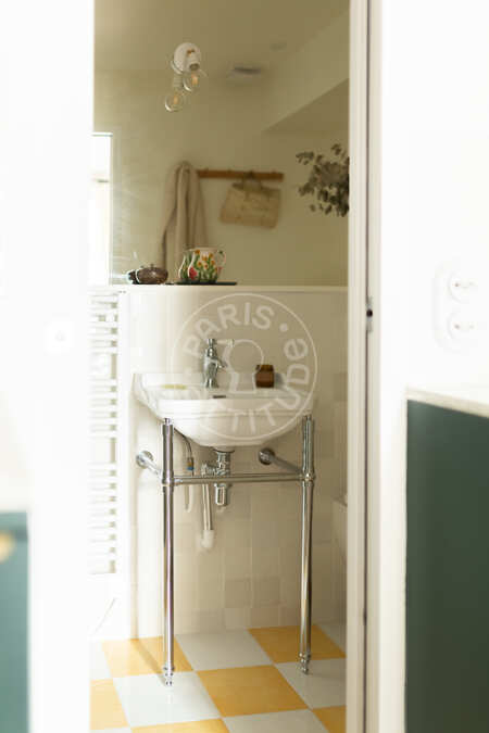 Bathroom Furnished studio - 17m²  - Latin / Saint-Michel - Paris