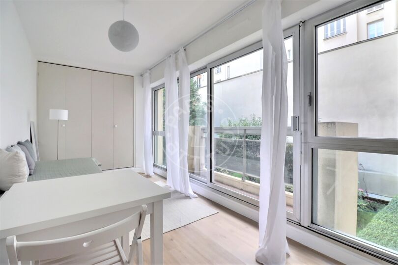 Furnished studio - Paris 75011 - 14946