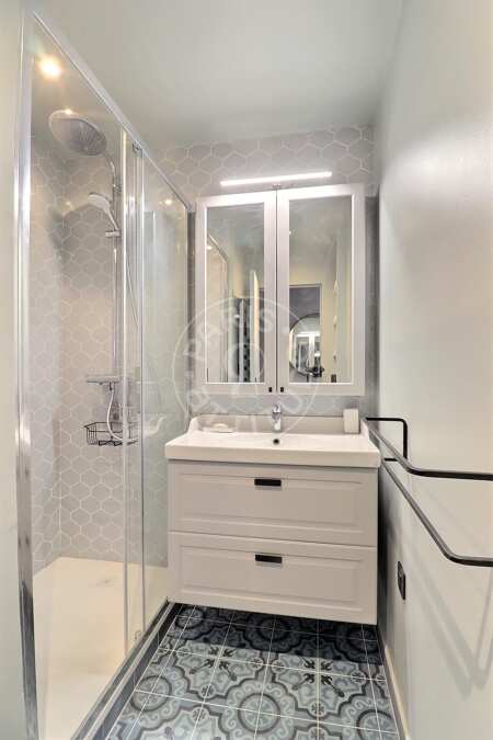 Salle de bain Appartement meublé - 49m²  - 1 chambre - Oberkampf - Paris