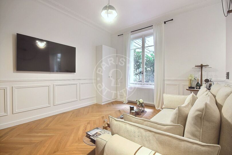 Furnished studio - Paris 75008 - 14959