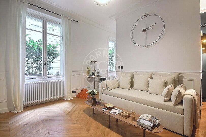 Furnished studio - Paris 75008 - 14959