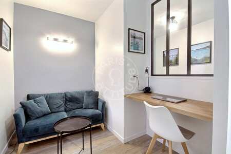 Salon Appartement meublé - 24m²  - 1 chambre - Porte Dorée - Paris