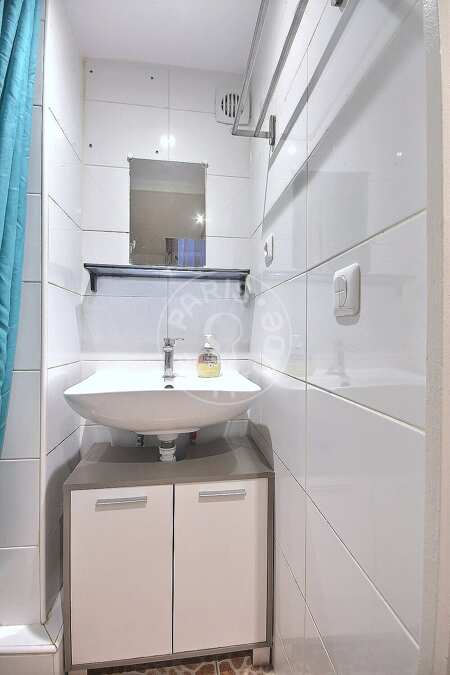 Bathroom Furnished studio alcove - 24m²  - Latin / Saint-Michel - Paris