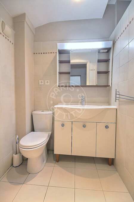 Bagno Mansardato arredato - 42m²  - Victor Hugo - Parigi