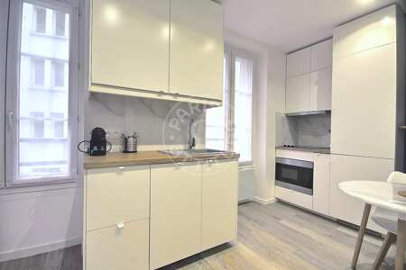 Cuisine Studio meublé - 20m²  - Porte Dorée - Paris