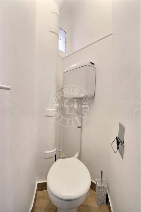 Toilet Furnished apartment - 36m²  - 1 bedroom - Place Monge - Paris