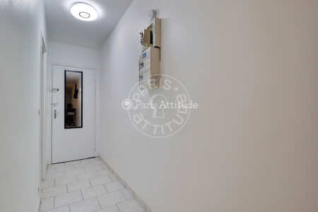 Entrance Furnished studio - 22m²  - Courbevoie