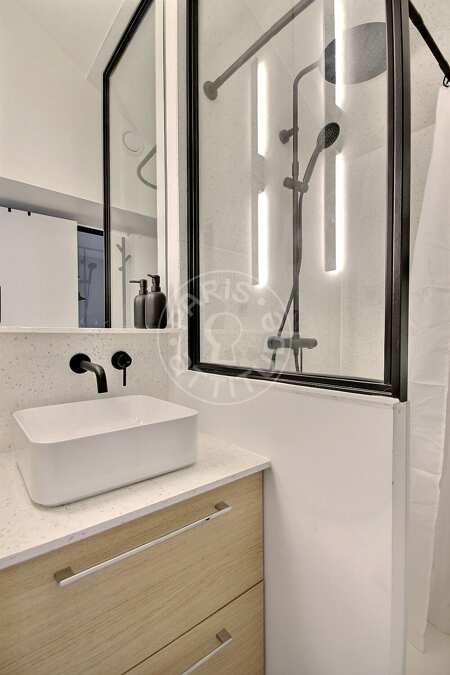 Casa de banho Apartamento mobilado - 30m²  - 1 quarto - Centre George Pompidou - Paris