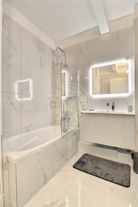 Badezimmer Möblierte wohnung - 80m²  - 2 Zimmer - Issy-les-Moulineaux