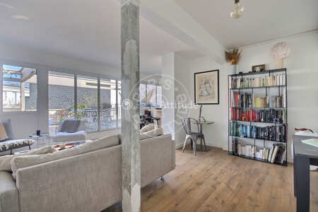 Entrance Furnished apartment - 65m²  - 2 bedrooms - Montmartre / Place des Abbesses - Paris