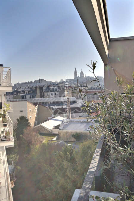 undefined Furnished apartment - 65m²  - 2 bedrooms - Montmartre / Place des Abbesses - Paris