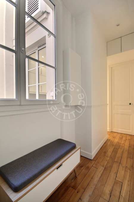 Entrada Piso amueblado - 55m²  - 1 dormitorio - Ledru-Rollin - París