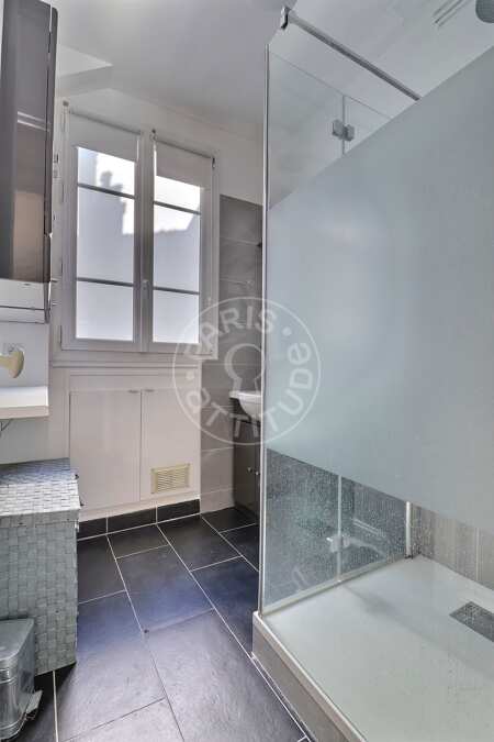 Salle de bain Appartement meublé - 125m² - 4 chambres - Buttes-Chaumont - Paris