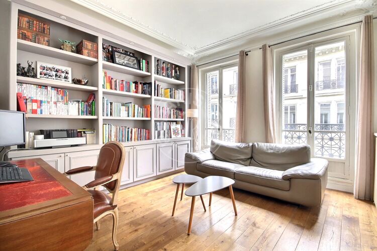 Living room - Furnished 2 bedrooms - Paris 75017 - 15120