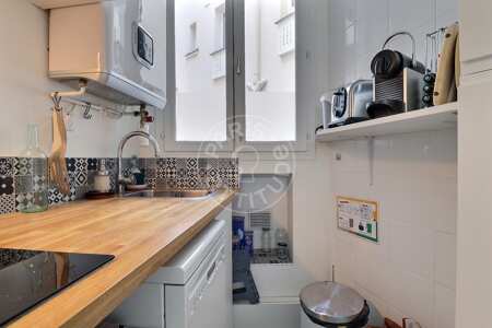 Kitchen Furnished apartment - 29m²  - 1 bedroom - Gare de l'Est / Gare du Nord - Paris