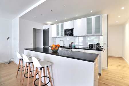 Kitchen Furnished apartment - 85m²  - 2 bedrooms - Commerce - Paris