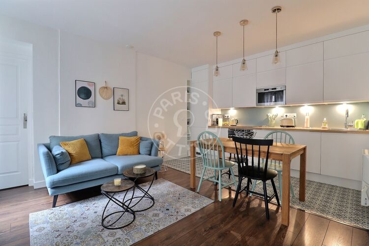 Salotto - 1 locale arredato - Parigi 75009 - 15132
