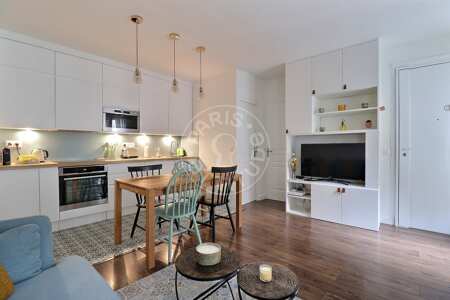 Salon Appartement meublé - 39m²  - 1 chambre - Moulin Rouge / Pigalle - Paris