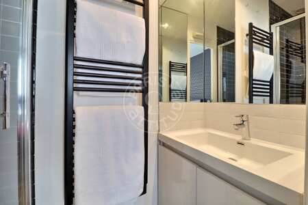 Salle de bain Appartement meublé - 34m²  - 1 chambre - Victor Hugo - Paris