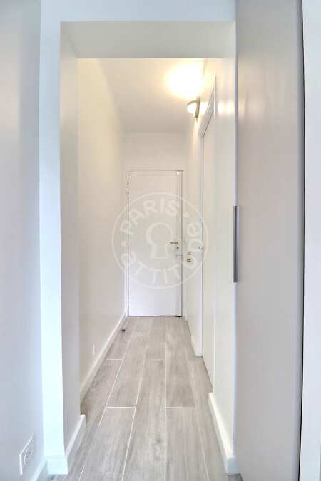 Entrada Quitinete mobilado - 16m²  - Neuilly-sur-Seine