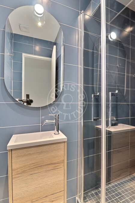 Casa de banho Quitinete mobilado - 16m²  - Neuilly-sur-Seine