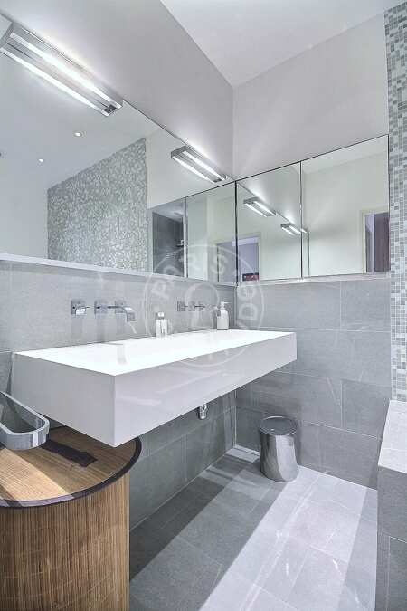Salle de bain Appartement meublé - 63m²  - 1 chambre - Porte Dauphine - Paris