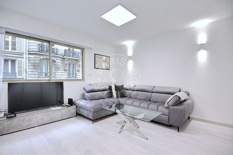 Living room - Furnished 1 bedroom - Paris 75008 - 15216