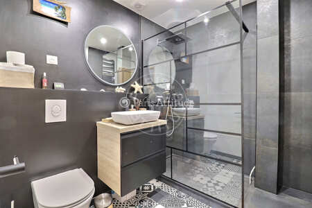 Salle de bain Appartement meublé - 118m²  - 3 chambres - Canal de l'Ourcq - Paris