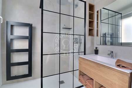 Baño Piso amueblado - 39m²  - 1 dormitorio - Levallois-Perret