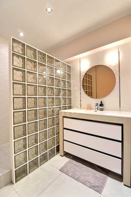 Badezimmer Möblierte wohnung - 70m²  - 1 Zimmer - Châtelet - Paris