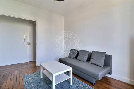Salon Appartement meublé - 47m²  - 2 chambres - Guy Môquet - Paris