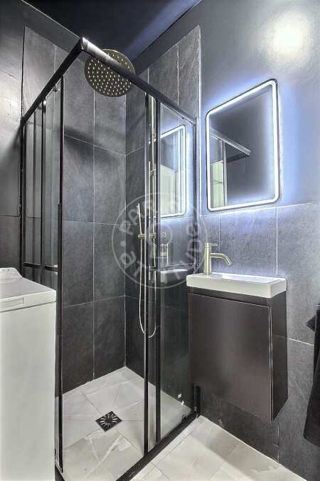 Bathroom Furnished studio alcove - 19m²  - Nation - Paris