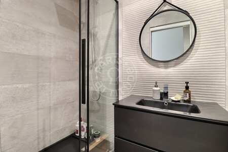 Salle de bain Appartement meublé - 39m²  - 1 chambre - Boulogne-Billancourt