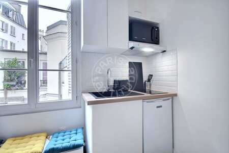 Kitchen Furnished studio - 13m²  - Batignolles - Paris