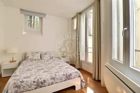 Bedroom Furnished apartment - 44m²  - 1 bedroom - Place des Vosges - Paris