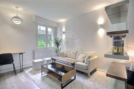 Living room Furnished studio alcove - 27m²  - Temple - Paris