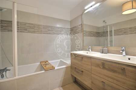Bagno Appartamento arredato - 62m²  - 2 locali - Puteaux